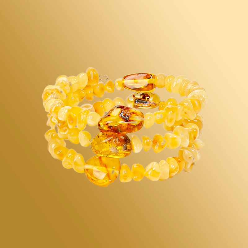 Браслеты на струне янтарные