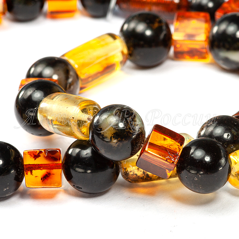 Бусы янтарь